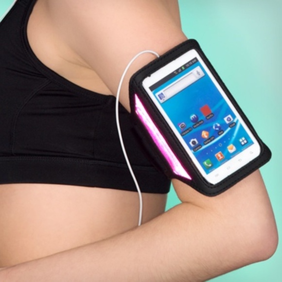 Accessories - NXE ActiveBand Sport Armband iPhone 4/iPod touch